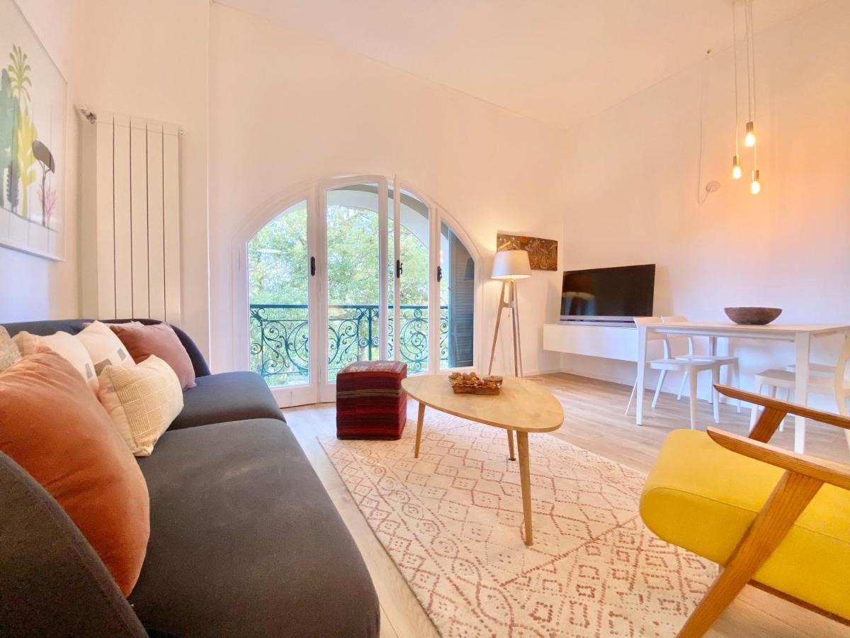 Casaviva-Stylish Trilo With Ac-Shared Pool-Parking Génova Exterior foto