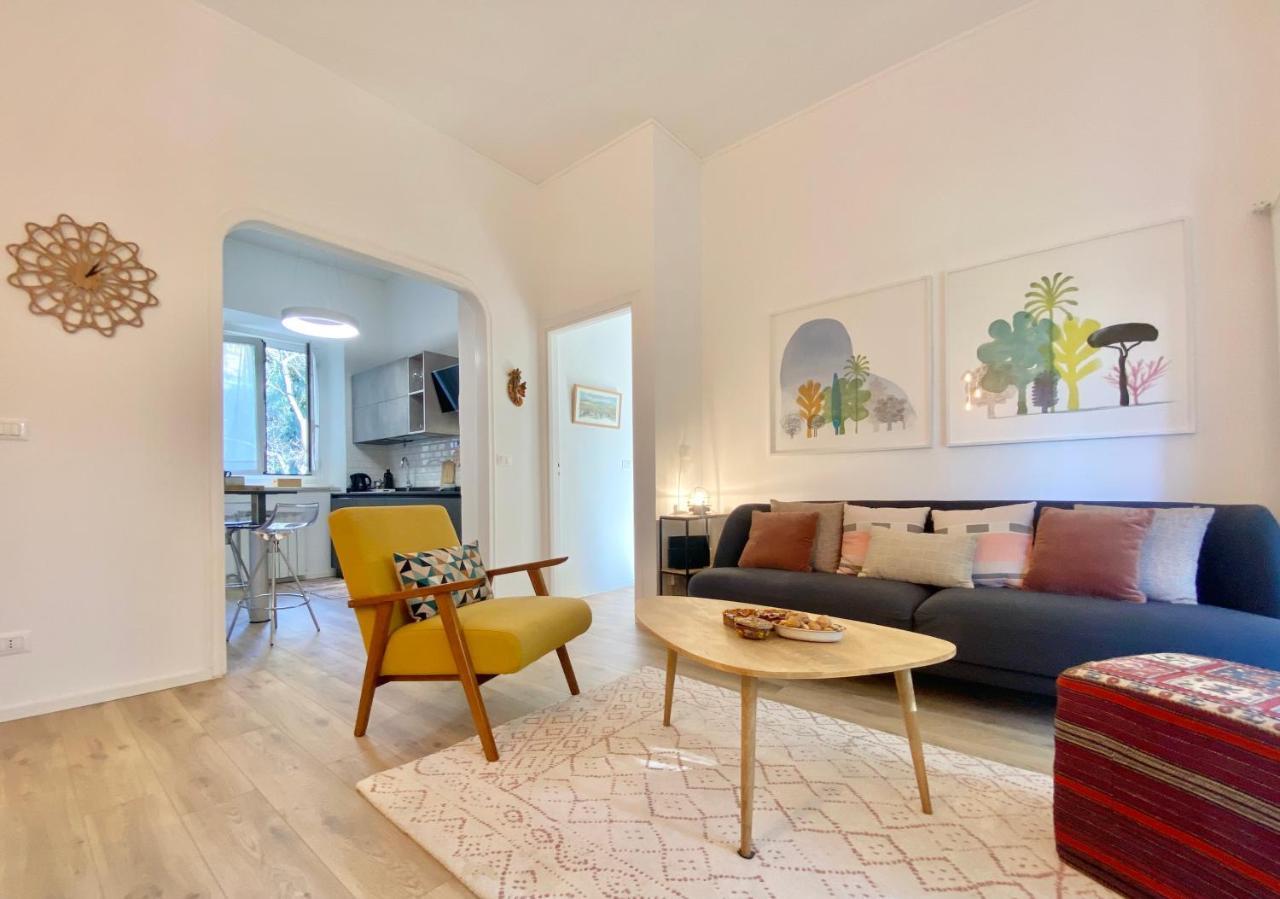 Casaviva-Stylish Trilo With Ac-Shared Pool-Parking Génova Exterior foto